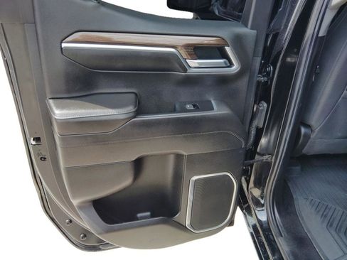 Used 2022 Chevrolet Silverado 1500 LT AWD/4WD image 26