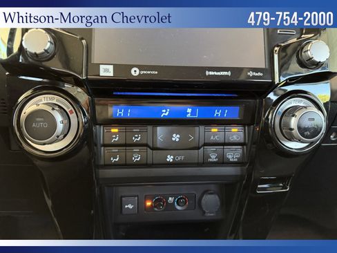 Used 2022 Toyota 4Runner Limited AWD/4WD image 31