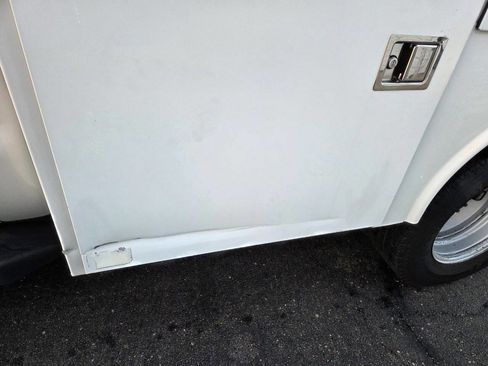 Used 2015 Ford F350 XL w/ Trailer Tow Package image 16