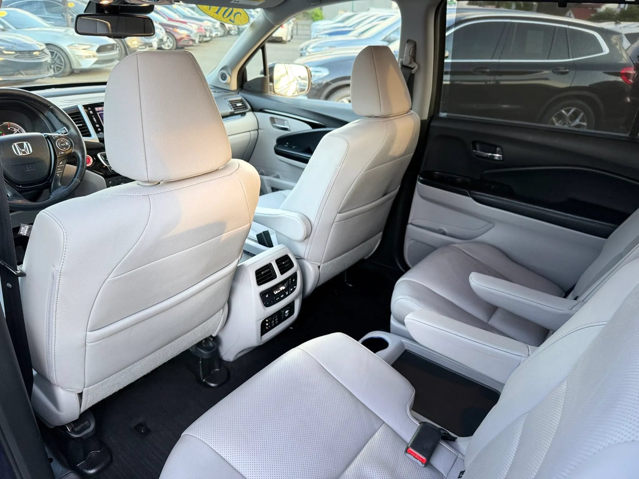 Used 2017 Honda Pilot Elite image 15