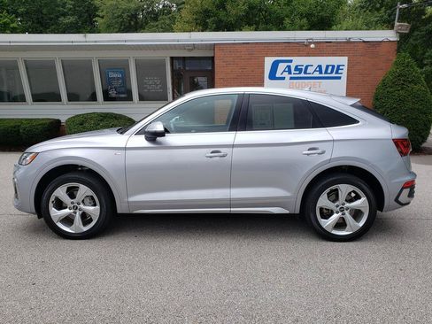 Used 2023 Audi Q5 2.0T Premium Plus w/ Premium Plus Package AWD/4WD image 2