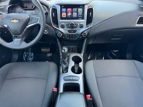 Used 2017 Chevrolet Cruze LT w/ Sun And Sound Package image 26