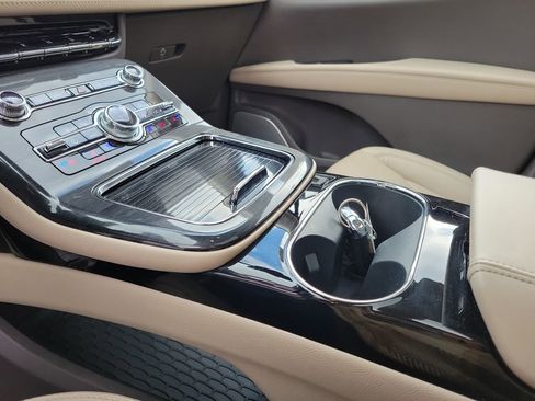 Certified 2023 Lincoln Nautilus Reserve w/ Equipment Group 202A image 29