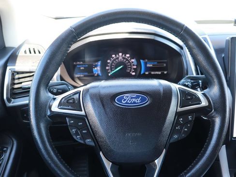 Used 2024 Ford Edge SEL AWD/4WD image 19