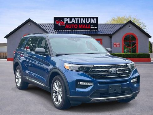 Used 2023 Ford Explorer XLT w/ Equipment Group 202A AWD/4WD image 1