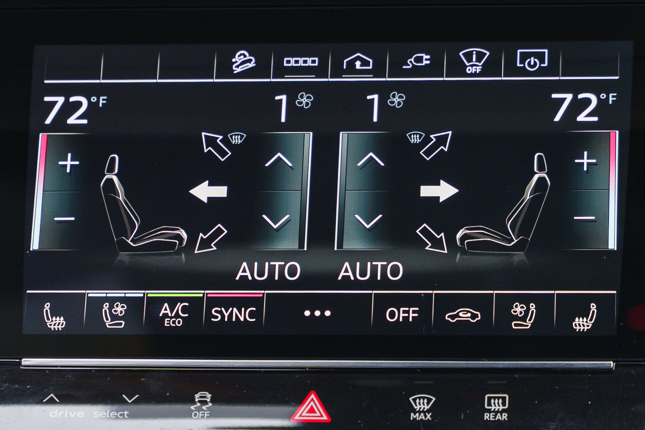 Used 2023 Audi e-tron Prestige w/ Prestige Package AWD/4WD image 10