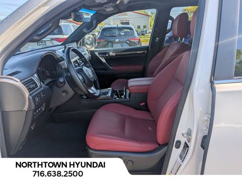 Used 2022 Lexus GX 460 Premium w/ Premium Package AWD/4WD image 11