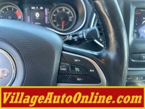 Used 2018 Jeep Compass Latitude w/ Popular Equipment Group AWD/4WD image 26