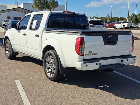 Used 2020 Nissan Frontier SV image 4