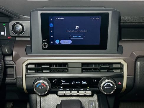 Used 2025 Toyota Tacoma SR5 AWD/4WD image 12