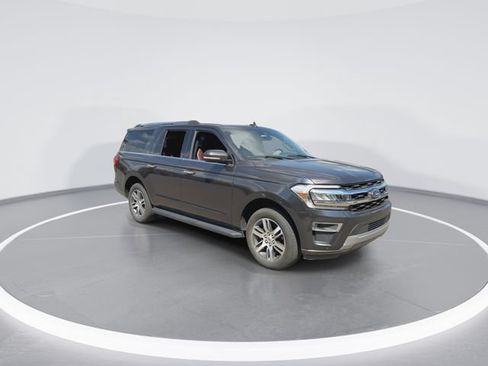 Used 2024 Ford Expedition Max Limited RWD image 2