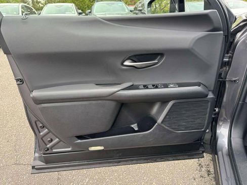 Used 2024 Lexus UX 250h AWD image 18