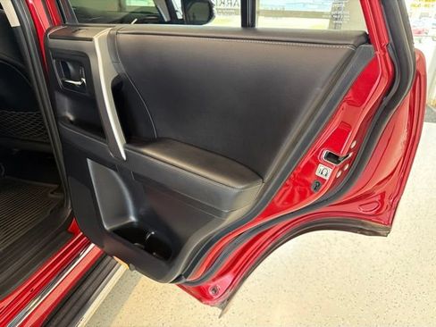 Used 2024 Toyota 4Runner Limited AWD/4WD image 47