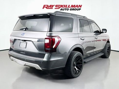 Used 2020 Ford Expedition XLT w/ Equipment Group 201A AWD/4WD image 7