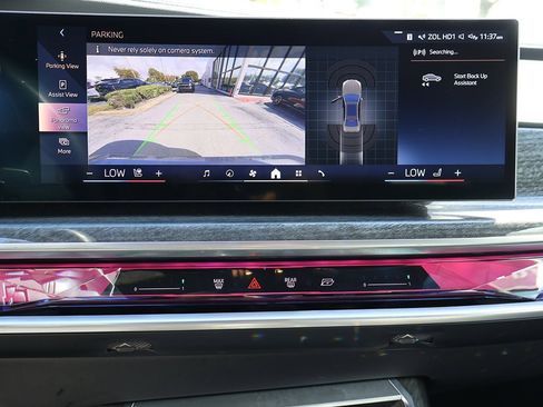 Used 2025 BMW 740i image 59