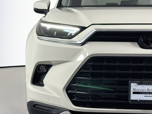 Used 2024 Toyota Grand Highlander FWD image 15