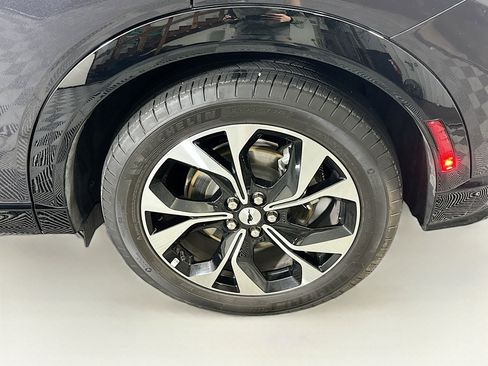 Used 2021 Ford Mustang Mach-E Premium image 11