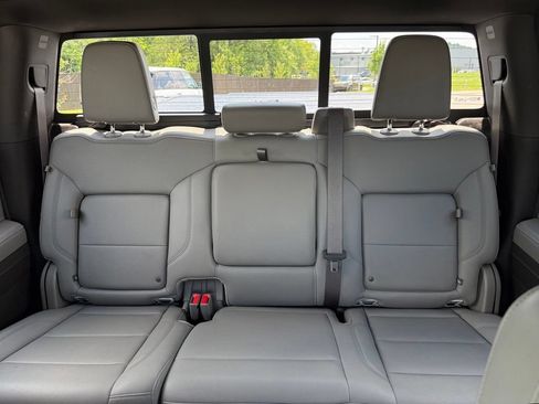 Used 2023 GMC Sierra 1500 SLT w/ SLT Premium Package AWD/4WD image 34