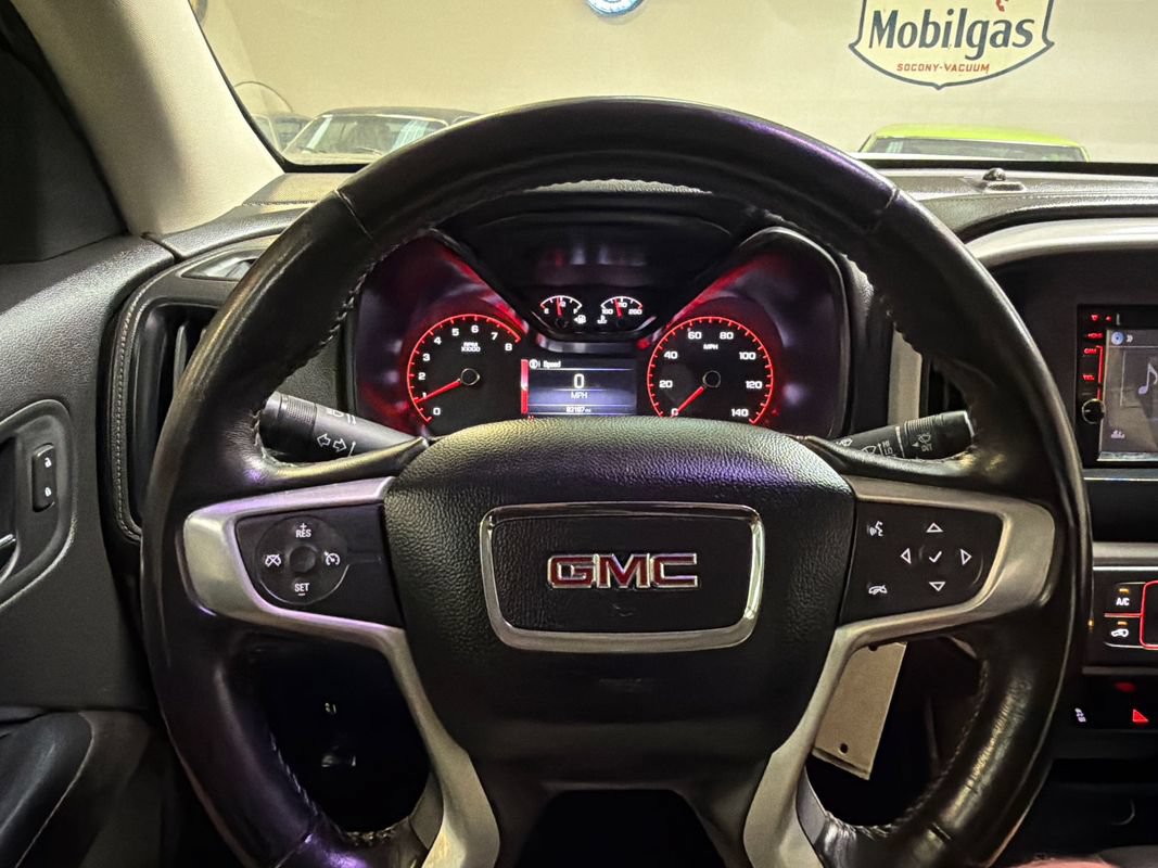 Used 2015 GMC Canyon SLE RWD image 17