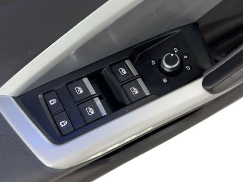 Used 2022 Audi Q3 2.0T Premium Plus image 13