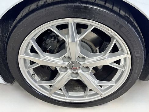 Used 2023 Chevrolet Corvette Stingray Premium Cpe w/ Z51 Performance Package RWD image 36