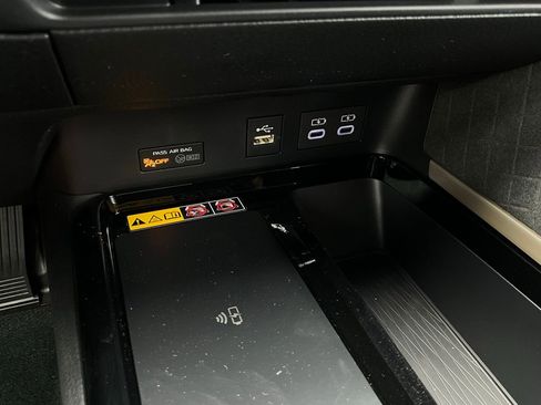 Used 2026 Toyota Camry XLE image 23