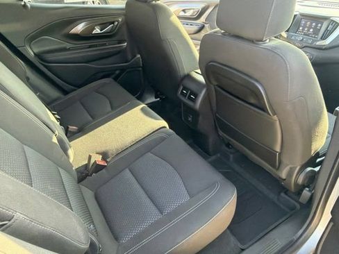 Used 2024 GMC Terrain SLE w/ Driver Convenience Package AWD/4WD image 24