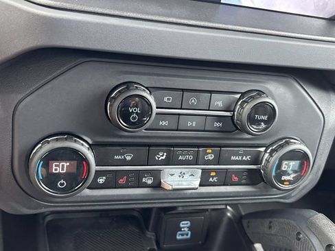 Used 2025 Ford Bronco Raptor AWD/4WD image 40