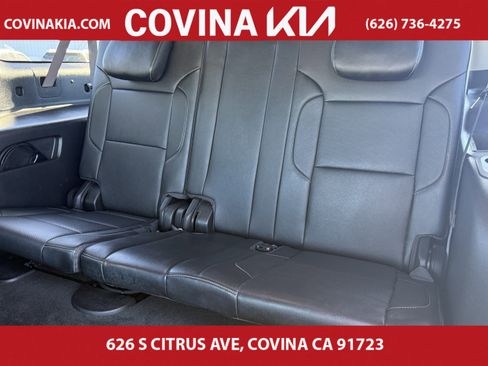 Used 2016 GMC Yukon XL SLT w/ Open Road Package image 28