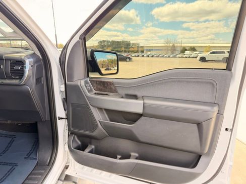 Used 2021 Ford F150 Lariat w/ FX4 Off-Road Package image 24