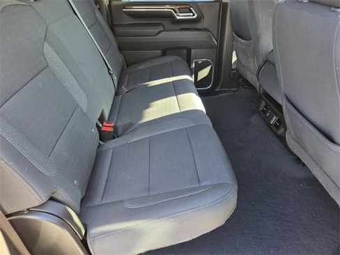 Used 2024 Chevrolet Silverado 2500 LT w/ Convenience Package image 14