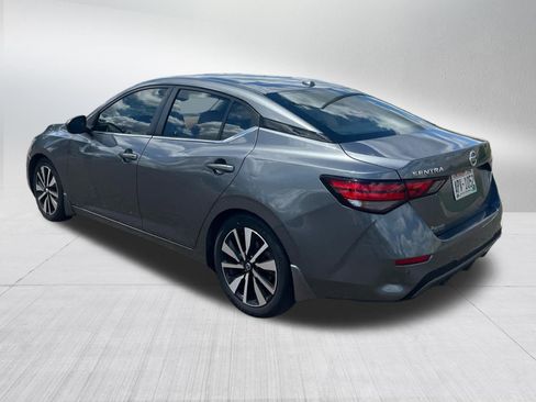 Used 2022 Nissan Sentra SV w/ SV Premium Package FWD image 3