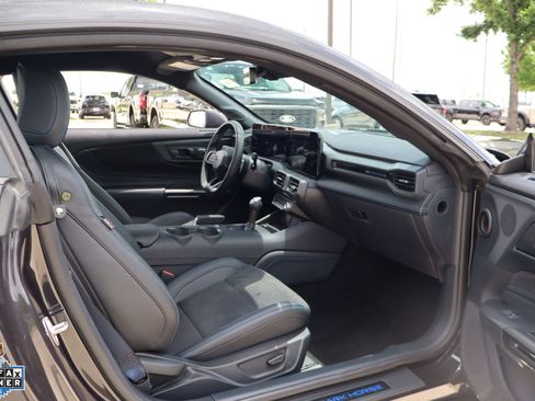 Used 2024 Ford Mustang Dark Horse RWD image 30