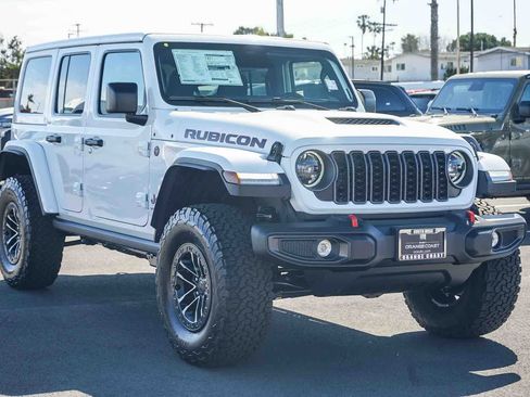 New 2026 Jeep Wrangler Unlimited Rubicon w/ Xtreme 35 Tire Package image 3
