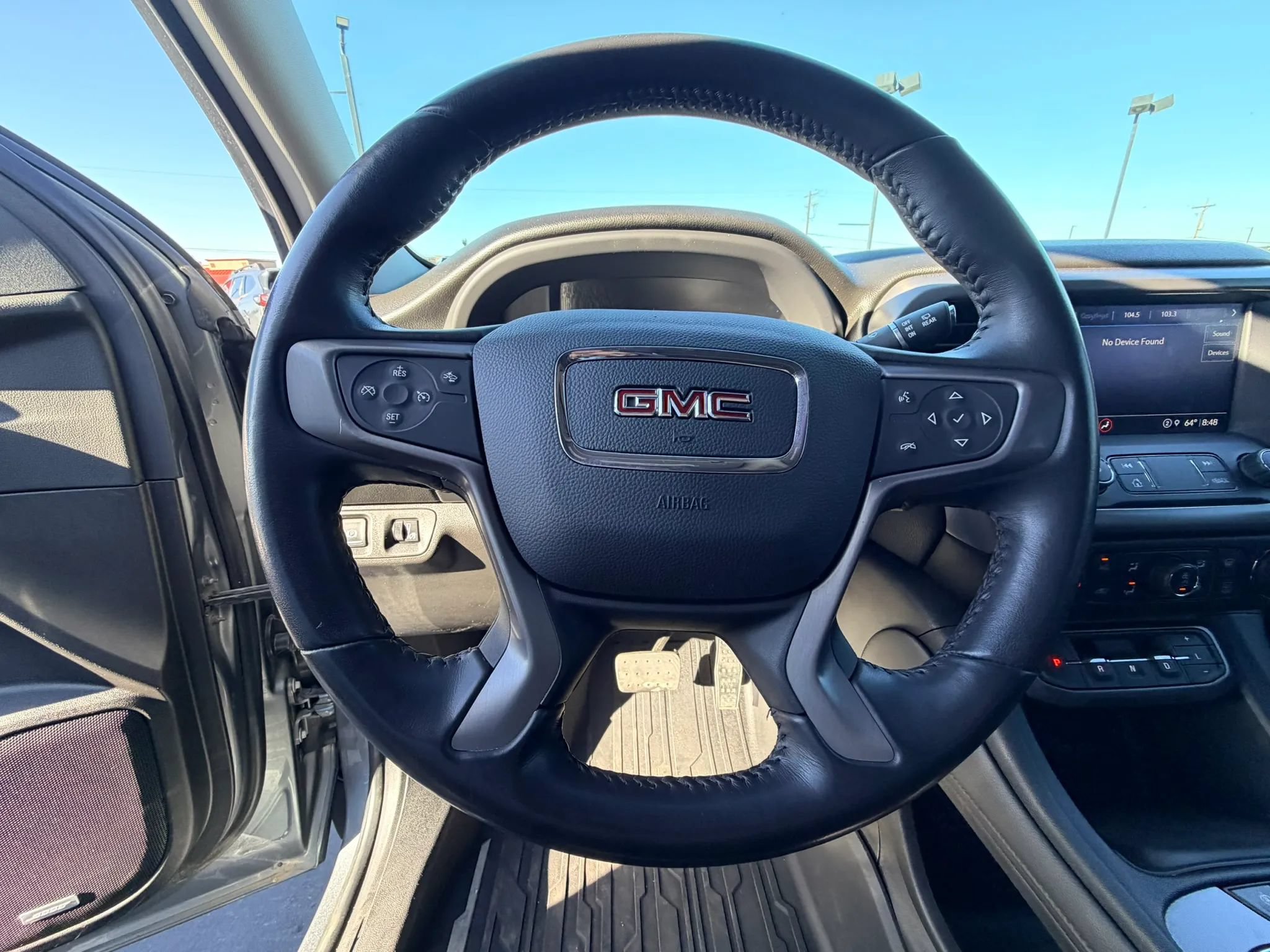 Used 2021 GMC Acadia AT4 w/ Trailering Package AWD/4WD image 11