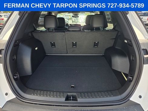 New 2026 Chevrolet Equinox LT w/ Convenience Package II FWD image 16