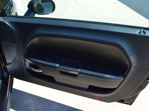 Used 2014 Dodge Challenger SXT Plus RWD image 18