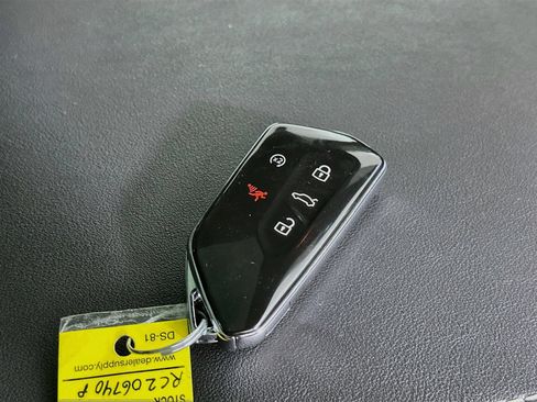 Certified 2024 Volkswagen Atlas Cross Sport SEL R-Line AWD/4WD image 45