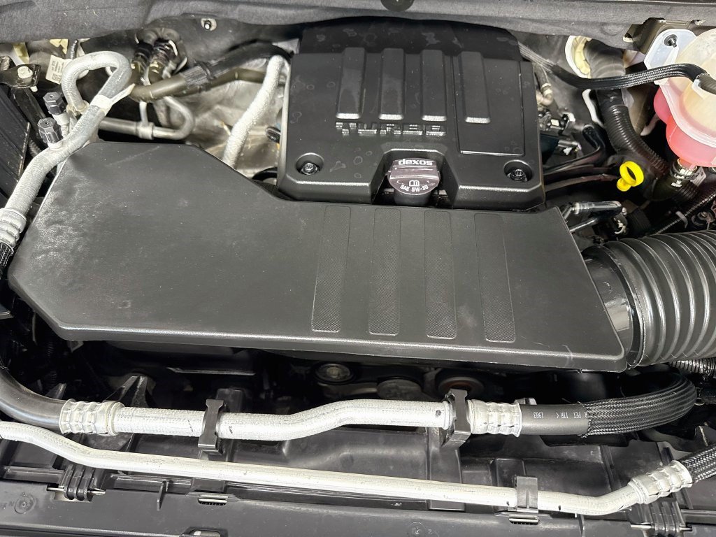 Used 2024 Chevrolet Silverado 1500 LT AWD/4WD image 37