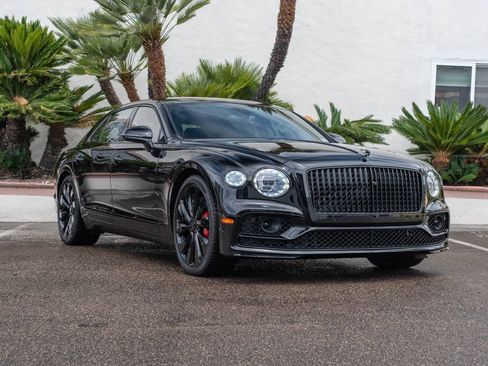 Used 2024 Bentley Flying Spur S V8 AWD/4WD image 36
