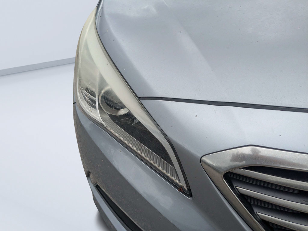 Used 2015 Hyundai Sonata SE w/ Winter Package FWD image 12