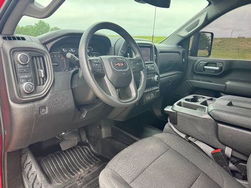 Used 2021 GMC Sierra 2500 4x4 Crew Cab w/ Convenience Package image 11