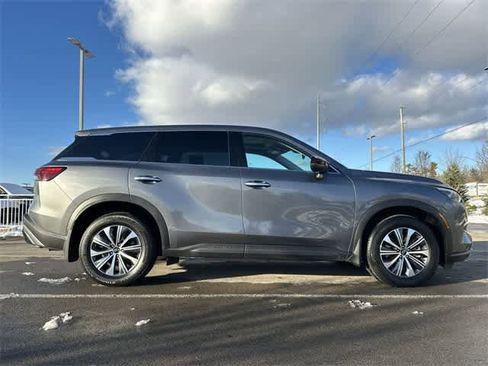 Used 2025 INFINITI QX60 Pure image 3