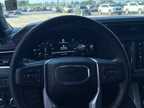 Used 2024 GMC Yukon Denali AWD/4WD image 31