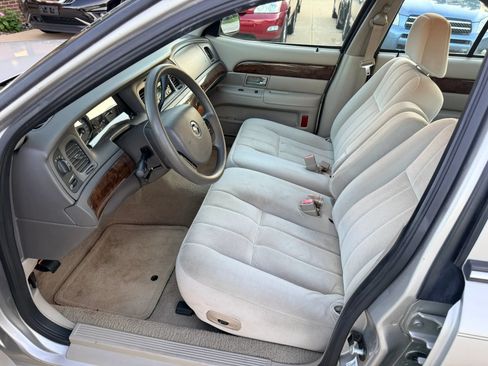 Used 2008 Mercury Grand Marquis GS RWD image 11