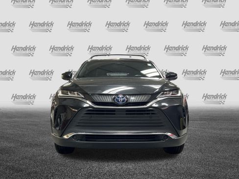 Used 2022 Toyota Venza XLE AWD/4WD image 3