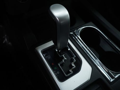 Used 2016 Toyota Tundra SR5 image 20