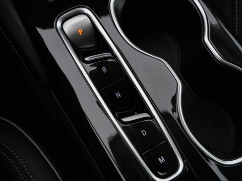 Used 2023 Buick Envision Essence image 23