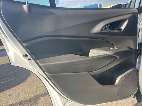 New 2026 Chevrolet Trax RS image 11