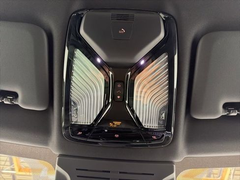 Used 2026 BMW X5 xDrive40i w/ Premium Package image 28